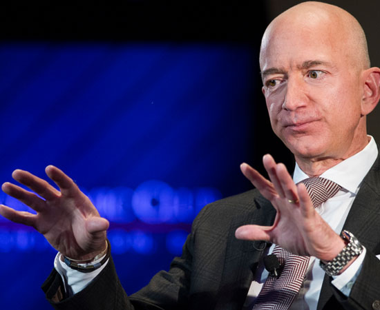 Amazon : Jeff Bezos cède son poste de directeur général