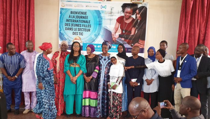 Célébration de la Journée Internationale des jeunes filles dans le secteur des TIC à l’Université Gamal Abdel Nasser de Conakry